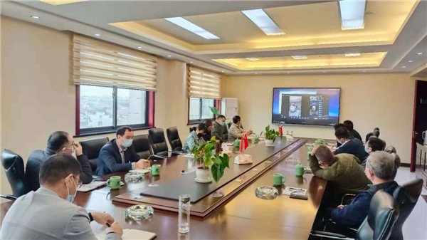   �����ٿ���������߸�������������Ƶ�绰����