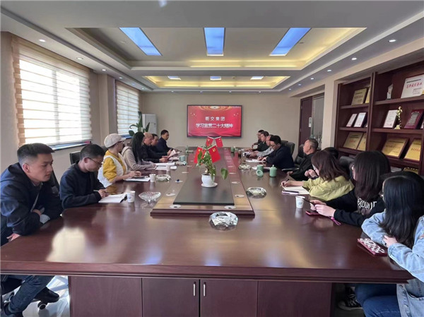 ѧ����  �ĸɾ�  �ٷ�չ