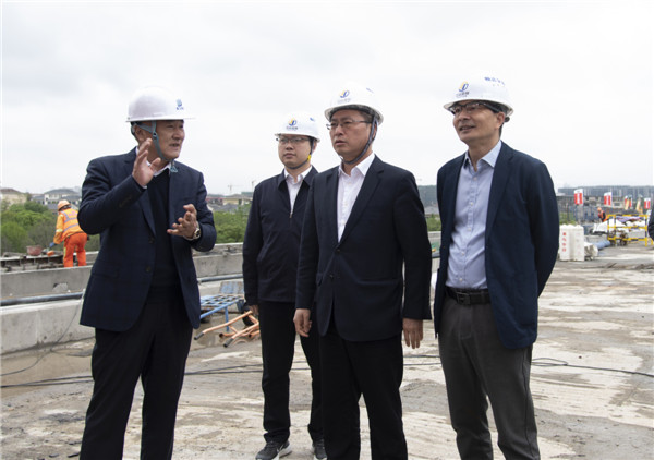  ��ɽ���г������嵽���ص���ָ��