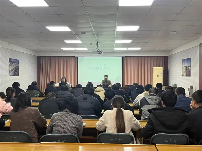 �ж����� Ϊ�Լ������齻�����ٿ�רҵ������Ա���