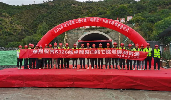 ����ʡS326׿����µ��������·��̶�ΰ�·������˳����ͨ