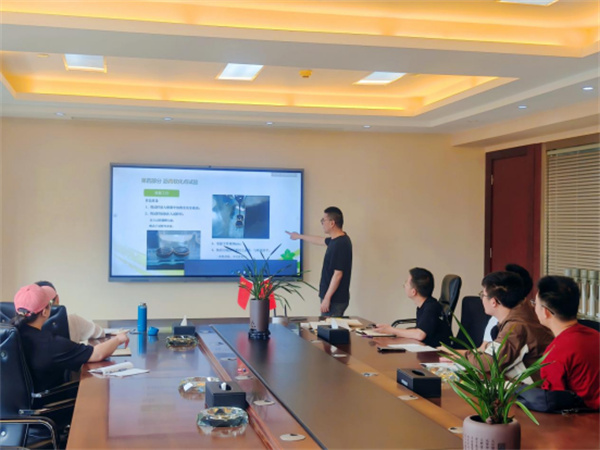 ������������ָ�� ������Ӳʵ��һ�齻������Ŀ�չר�����ѵ