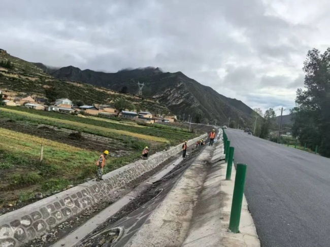 ��벢�������� ������ѱ�ͨ;һS326׿����µ��������·һ�ڹ�����Ŀ�Ȳ��ƽ�